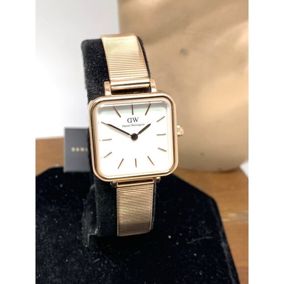 Daniel Wellington Women's Watch DW00100517 White Dial Rose Gold Mesh Strap 22mm - Picture 13 of 14